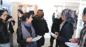 Öğrencilere 20 Saat Sonra Yemek Ulaştırıldı