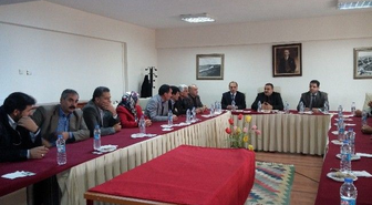 Dedaş Yetkilileri Köy Muhtarlarıyla Toplantı Yaptı
