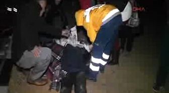 Lastiği Patlayan Midibüs Devrildi: 8 Yaralı
