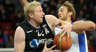 Anadolu Efes, Beşiktaş Integral Forex'i 64-57 Yendi