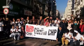 İzmir'de CHP'li Gençlerden Danslı Muhalefet