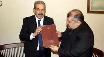 Başkan Ürgüp, Ziyabey Yazma Eserler Kütüphanesini Ziyaret Etti