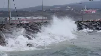 Erdek Körfezi'nde Balık Avına Fırtına Engeli