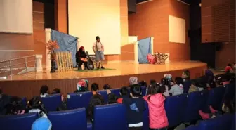 Şahinbey Belediyesi'nden Öğrencilere Ücretsiz Tiyatro Gösterisi
