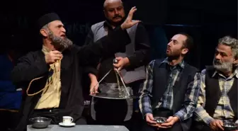 Abt Azizname'yi Sahneliyor