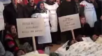 Belediye Kapatılmasın Diye Açlık Grevine Başladılar