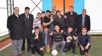 Eleşkirt'te Futbol Turnuvası Sona Erdi