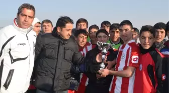 Futbolda Kazım Karabekir Endüstri Meslek Lisesi Şampiyon