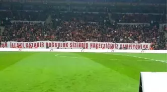 Galatasaraylı Taraftarlar 'Her Yer Rüşvet, Her Yer Yolsuzluk' Diye Bağırdı