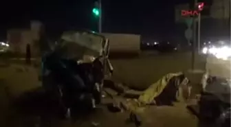 Sinyalizasyon Sisteminin Çalışmadığı Kavşakta Kaza 1 Ölü, 6 Yaralı