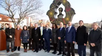 Gelibolu'da Piri Reis Büstü Yenilendi