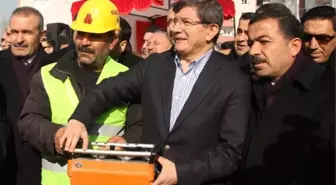 Dışişleri Bakanı Davutoğlu Van'da