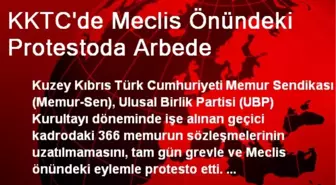 KKTC'de Meclis Önündeki Protestoda Arbede