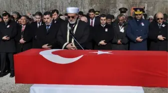 Şehit Kardeşinin Feryadı Yürekleri Dağladı
