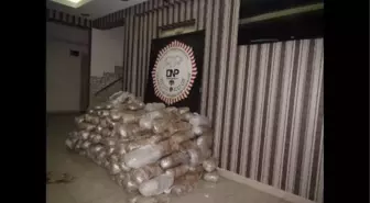 Diyarbakır'da 330 Kilo Esrar Ele Geçirildi