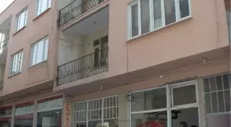 Havalardırmadan Evine Girmek İsterken Düşerek Öldü