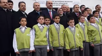 Sağlık Bakanından Suriyeli Öğrencilere Ziyaret