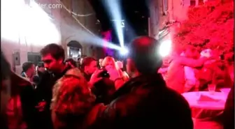 Ünlü İsimler ve Sokak Partileriyle Alaçatı, Yeni Yılı Karşıladı