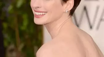 Anne Hathaway Doğaya Özen Gösteriyor