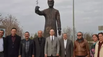 Kozan'da Heykeli Dikilen Dioscorides Tanıtıldı