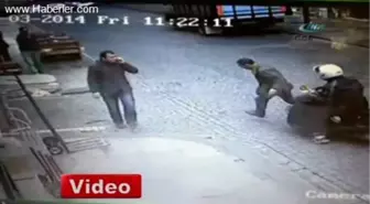 Fatih'te İşportacıların Yer Kavgası: 1 Ölü 1 Yaralı