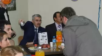Emniyet Müdüründen Anlamlı Ziyaret