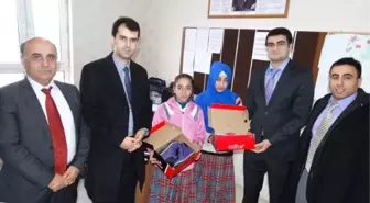 Hani Adliyesi'nden Öğrencilere Ayakkabı Yardımı