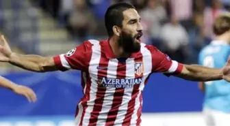 Arda Turan: Yanlış Anlaşılmasın Diye 10 Erkekle Geziyorum