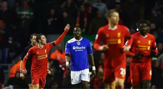 Chelsea ve Liverpool Turladı