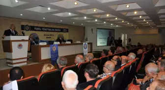 Kocamaz 'Yerel Yönetimler Zirvesi' Programına Katıldı