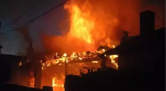 Balıkesir'de Ev Yangını