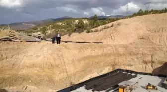 Şaphane Orta Öğrenim Öğrenci Yurdunun Temeli Atıldı