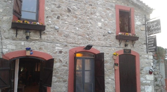 Urla Yorgo Seferis Art Gallery Sanat Dünyasına Açılıyor