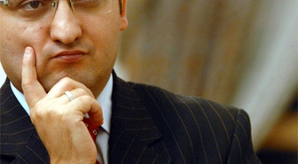 Akdoğan Cemaate Sert Çıktı: Yalancı Peygamberi Aratmıyorlar
