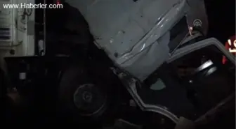 Niğde'de TIR Kamyona Çarptı: 1 Yaralı