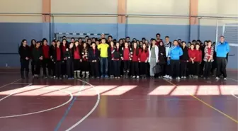 4 Eylül Belediyespor Voleybol Takımı Öğrencilerle Buluştu