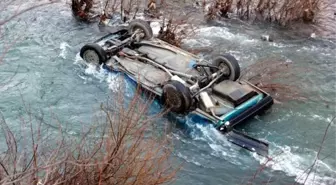 Bartın'da Otomobil Dereye Uçtu: 1 Kayıp, 1 Yaralı