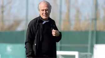 Mustafa Denizli'nin Takımı Antalya'da