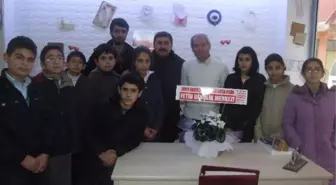 Yerköy'de Öğrenciler Gazetecilerin 10 Ocak Çalışan Gazeteciler Gününü Kutladı