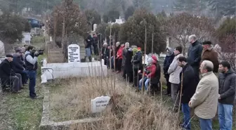 Usta Gazeteci Fatih Gümüş Kabri Başında Dualarla Anıldı