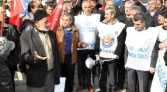 Elazığ'da Memurlar Ayakkabı Kutusunda Bordro Yaktı