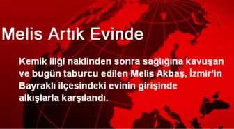 Melis Artık Evinde