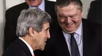 Kerry, Yunanistan Dışişleri Bakanı Venizelos ile Görüştü