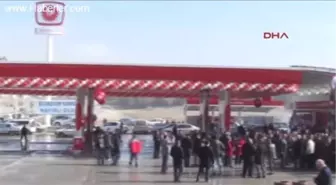 Petrol Ofisine Mehteranlı Açılış