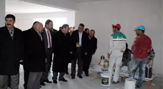 Kadıoğlu, Ardahan Kültür Evi İnşaatını İnceledi