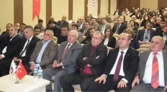 Aydın'da Türkiye'de Milli Anayasa Sorunu Konferensı