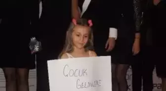 Çocuk Gelinler Sergisi Acı Gerçeği Gözler Önüne Seriyor
