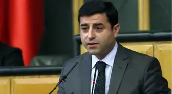 Demirtaş: HSYK'yı Cumhurbaşkanı'nın Tereddütsüz Veto Etmesi Gerekir