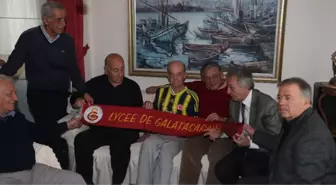 Fenerbahçeli Eski Futbolcular, Kaleci Şeren'i Ziyaret Etti