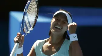 Avustralya Açıkta İlk Finalist Li Na